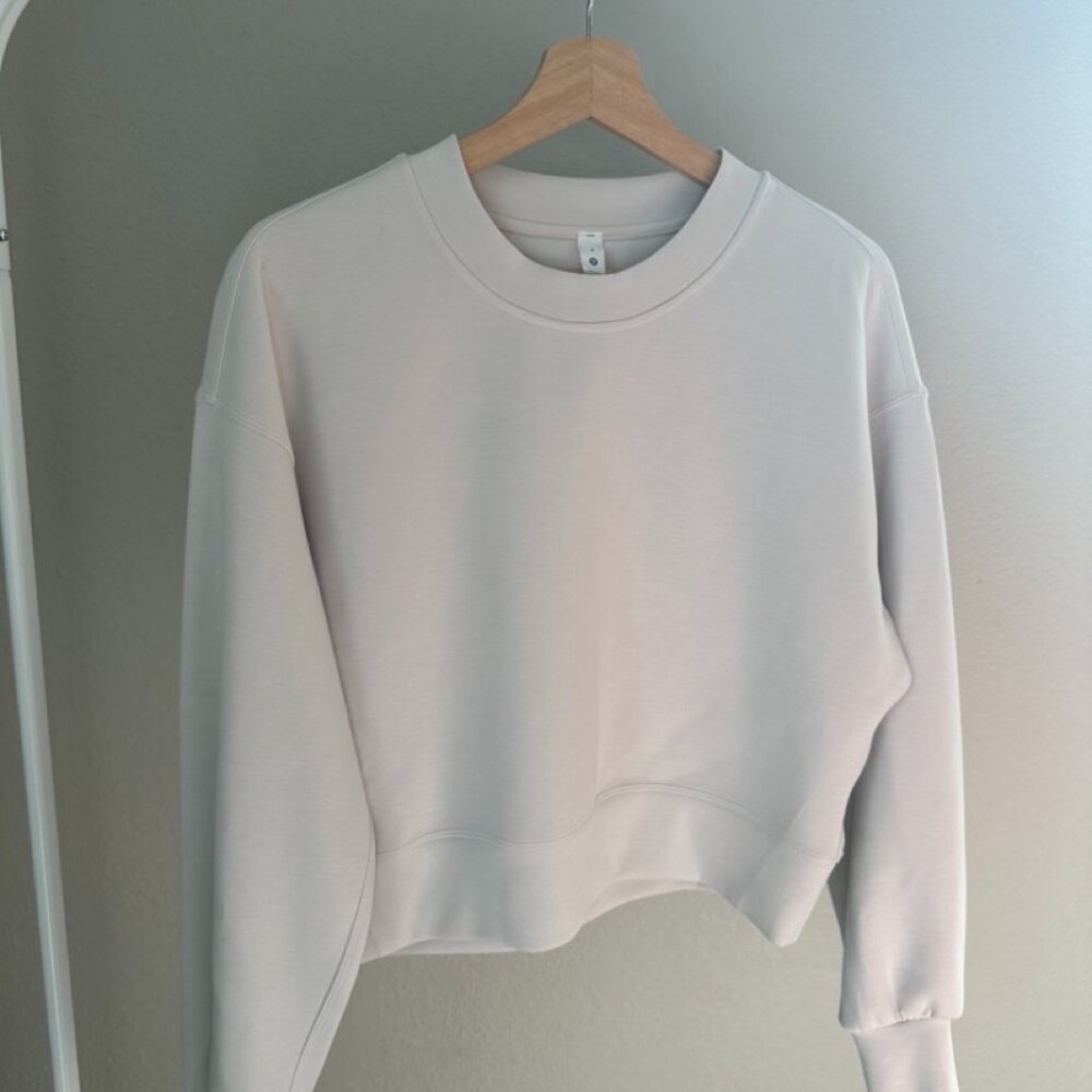 Lululemon Softstreme Crewneck Pullover Size 2 White